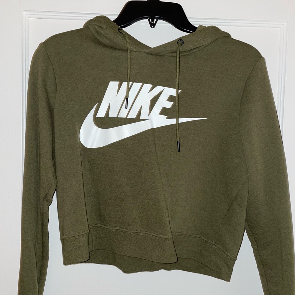 Nike cropped hoodie